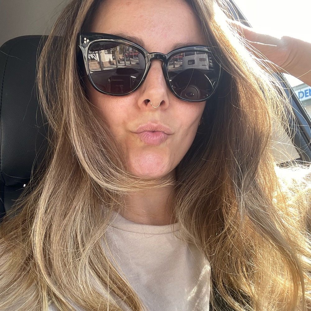 Meet your Posher, Cassie